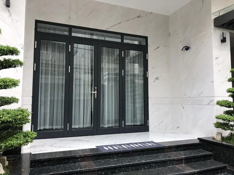 So sánh cửa nhôm Xingfa và cửa nhôm Việt Pháp mới nhất