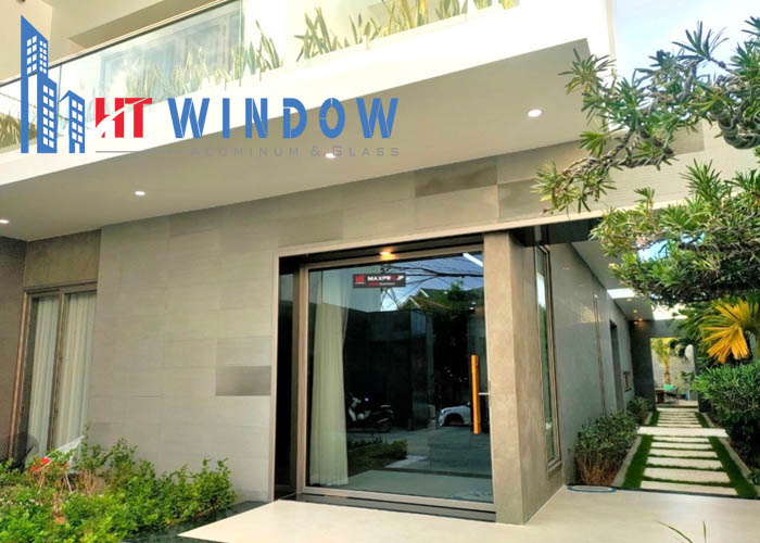 Cửa nhôm Maxpro sở hữu thiết kế sang trọng, đẳng cấp