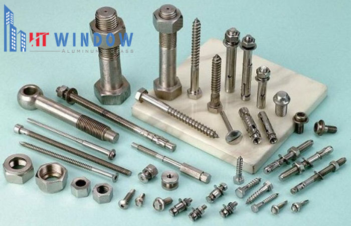 Các phụ kiện khác liên quan để đảm bảo độ chính xác, an toàn cho vách kính