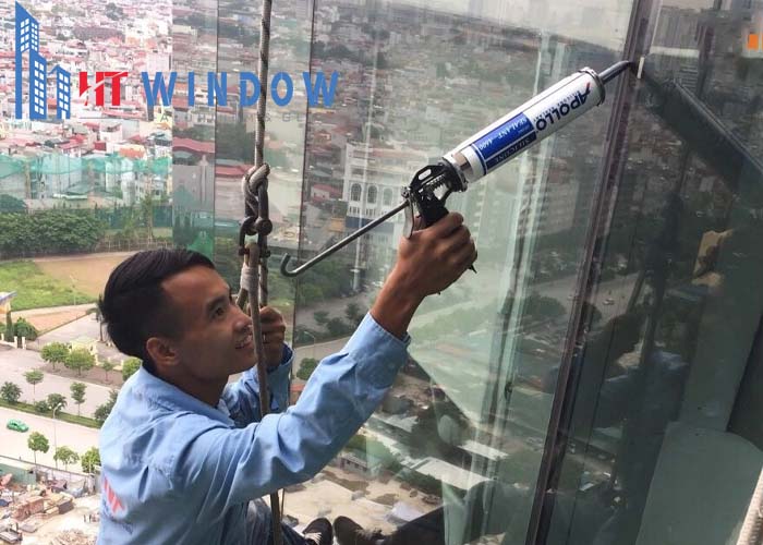 Xem xét về chính sách bảo hành và dịch vụ bảo trì