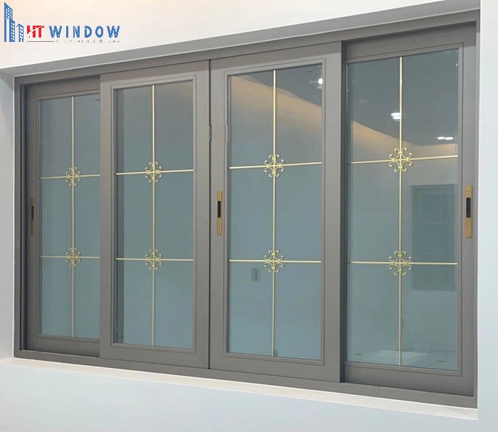Cửa Maxpro sử dụng hai lớp gioăng cao su EPDM, có độ đàn hồi cao và bám khít tuyệt đối