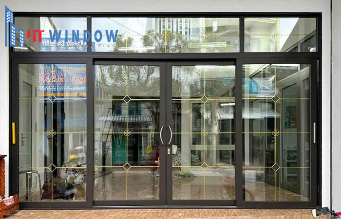 Thi công cửa nhôm Maxpro cần trải qua rất nhiều công đoạn