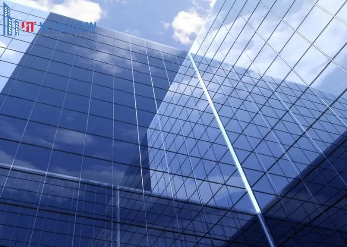 Vách mặt dựng được phân loại dựa trên cấu trúc lắp đặt và đặc điểm kỹ thuật