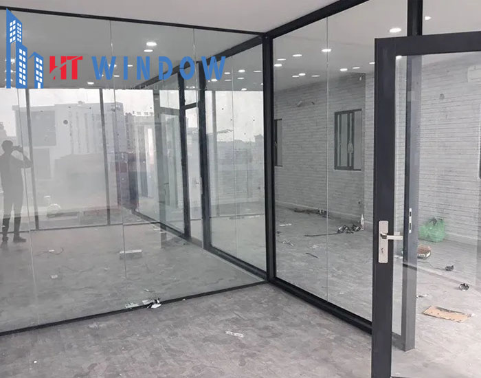 Thi công lắp đặt chuẩn xác để hạn chế nguy cơ cửa nhôm kính bị xệ