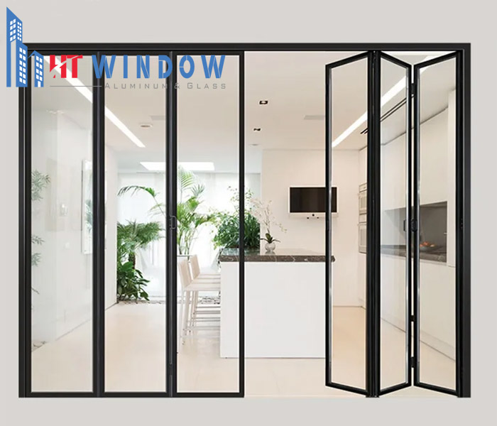 Vệ sinh cửa nhôm thường xuyên giúp đảm bảo tính thẩm mỹ và công năng của cửa