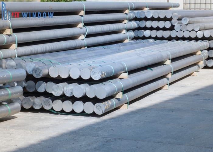 Nhôm 6063 T5 thường không được sử dụng làm khung chịu lực chính cho các nhịp nhà xưởng hoặc cầu vượt lớn