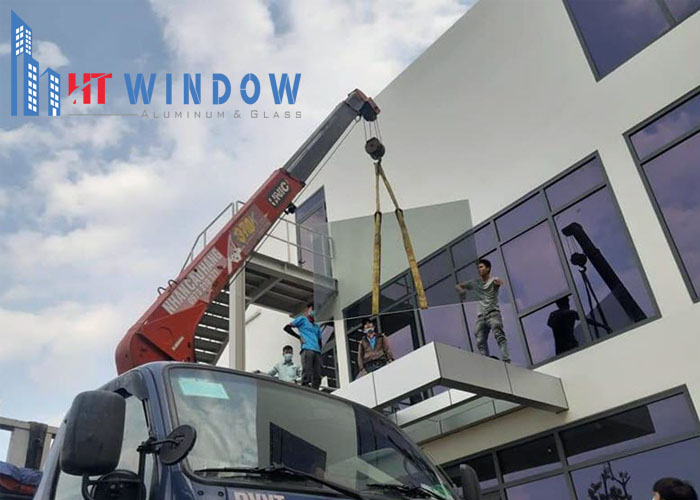 Kỹ thuật lắp đặt cũng ảnh hưởng tới tuổi thọ của kính cường lực