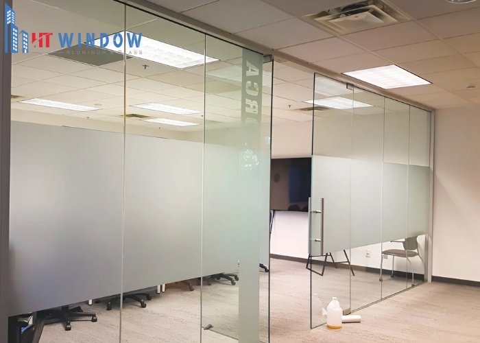 Cách dán decal kính không bị nhăn, đẹp như thợ chuyên nghiệp