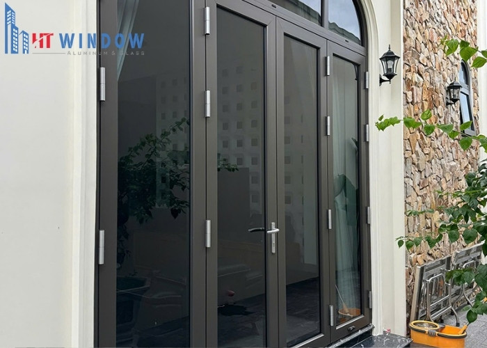 Cửa nhôm Maxpro giá bao nhiêu 1m2? Bảng giá chi tiết 2026