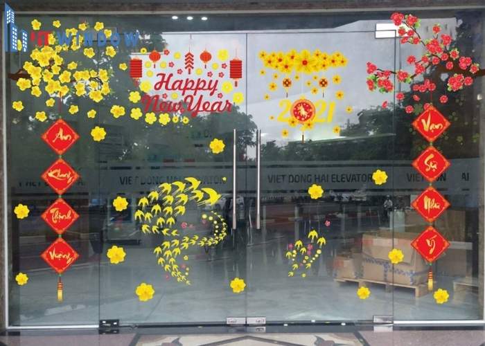 Lựa chọn kích thước họa tiết phù hợp với diện tích khung cửa