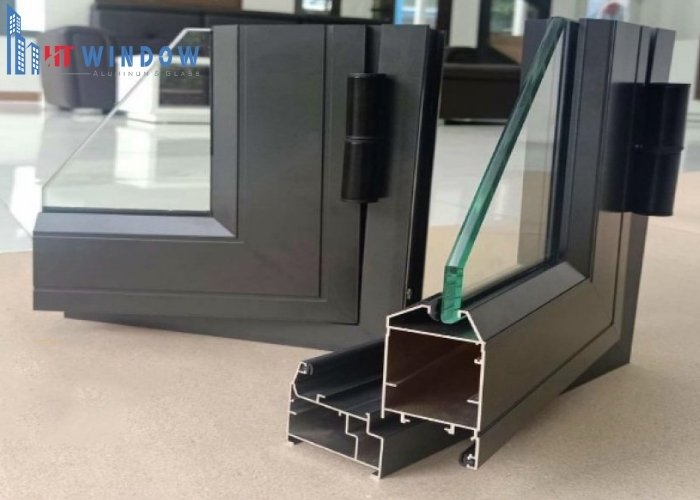 Nhôm hệ vát cạnh là dòng nhôm định hình có các thanh profile được thiết kế vát chéo tại các cạnh của thanh cánh