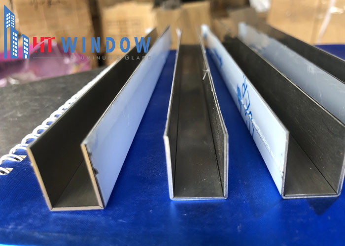 Nẹp U kẹp cạnh thẳng