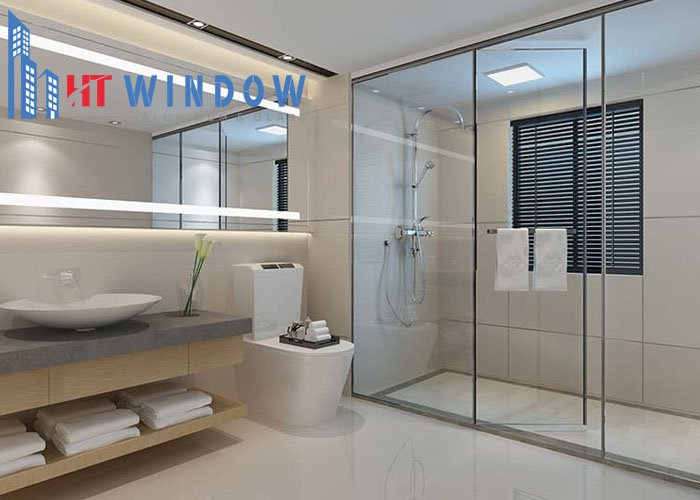 U inox vách kính được ứng dụng rất phổ biến, nhất là với vách kính phòng tắm