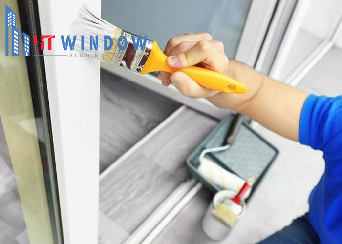Cửa nhôm kính hoàn toàn có thể sơn lại được nhưng cần xử lý bề mặt