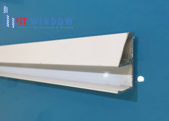 Đế sập nhôm 38 sơn tĩnh điện màu trắng sứ